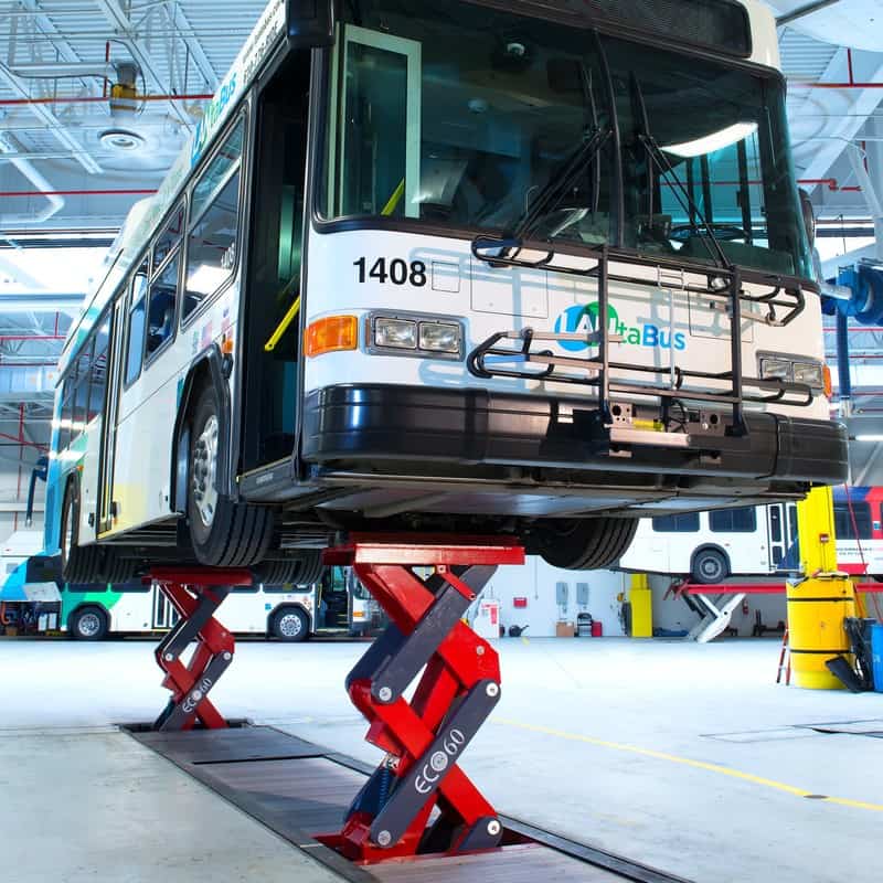 Types-Of-Car-Lifts-Multi-Post-Inground-Lift-with-bus-Stertil-Koni-STERTIL-ECO-Lift-2